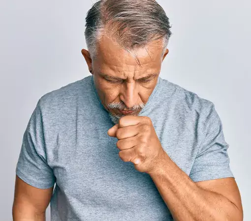 hombre tos alergica